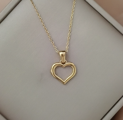 18K Gold-Plated Heart Pattern Necklace (One Piece)